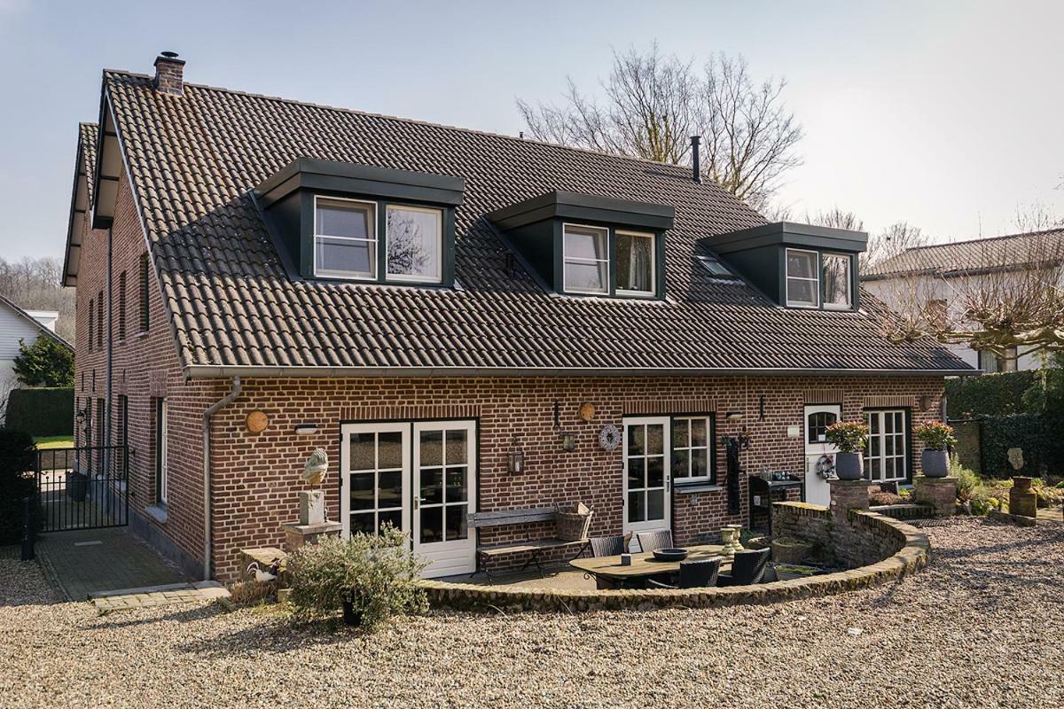 Bed and Breakfast Sint Antoniusbank à Bemelen Extérieur photo